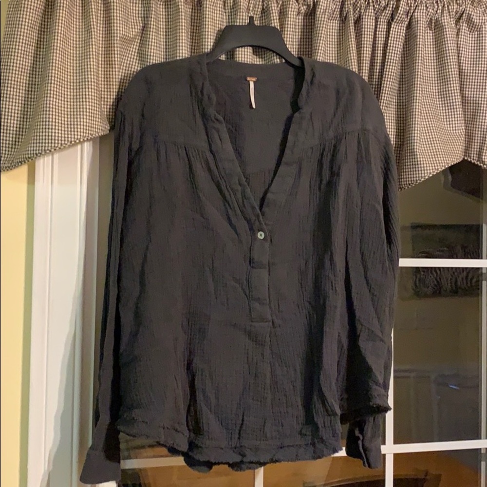 Free People grey pull on shirt